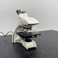 Leica DM 750/4K Microscope image 0